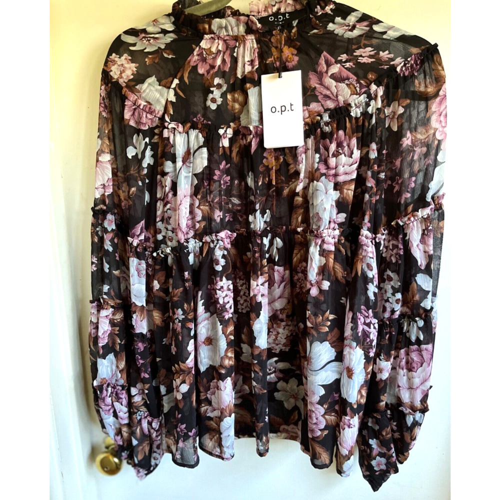 OPT One Pretty Time Tiered Floral Boho Blouse w Camisole